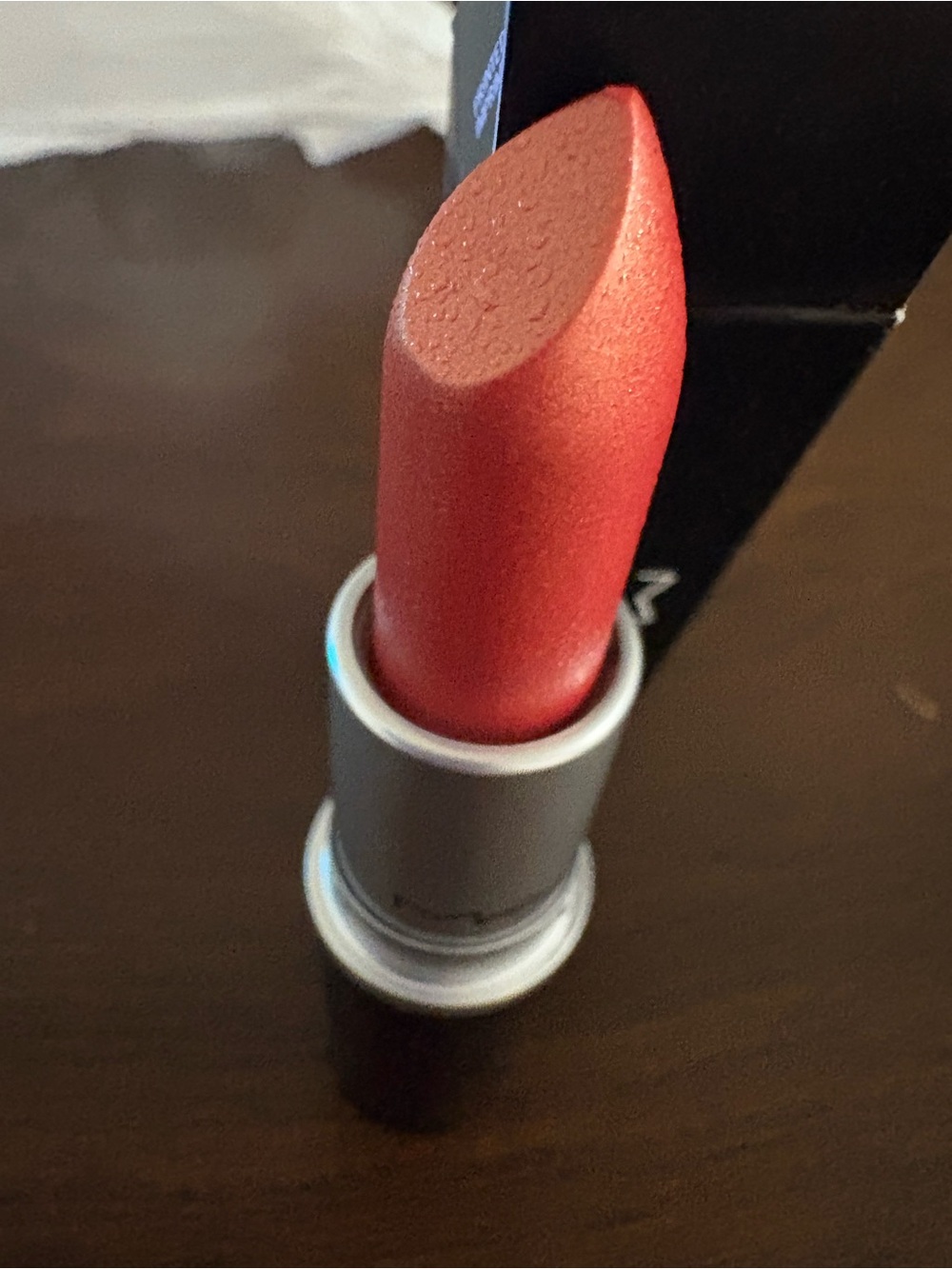 MAC Frost lipstick rouge a levers